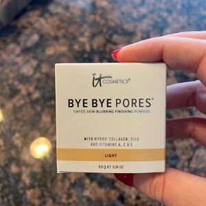 IT Cosmetics Bye Bye Pores Finishing Powder - Light
